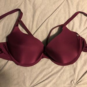 Victoria’s Secret lightly lined Demi bra